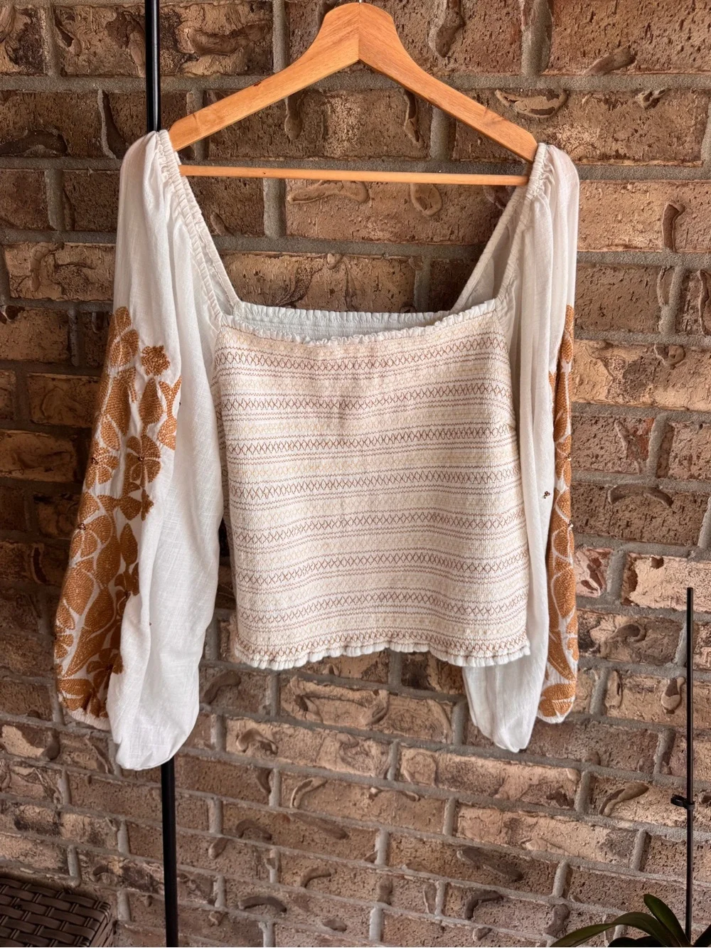 Anthropologie Embroidered Smocked Puff Sleeve Crop Top Ivory Gold Floral 2X